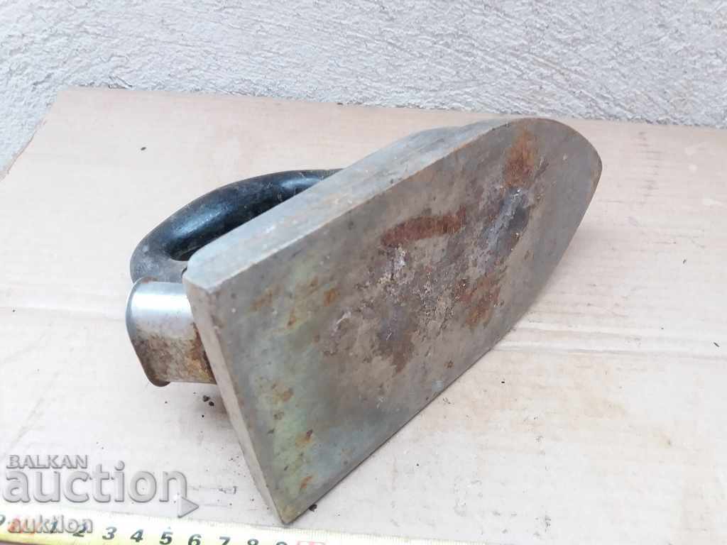 OLD IRON - 6 OLD IRON - 6