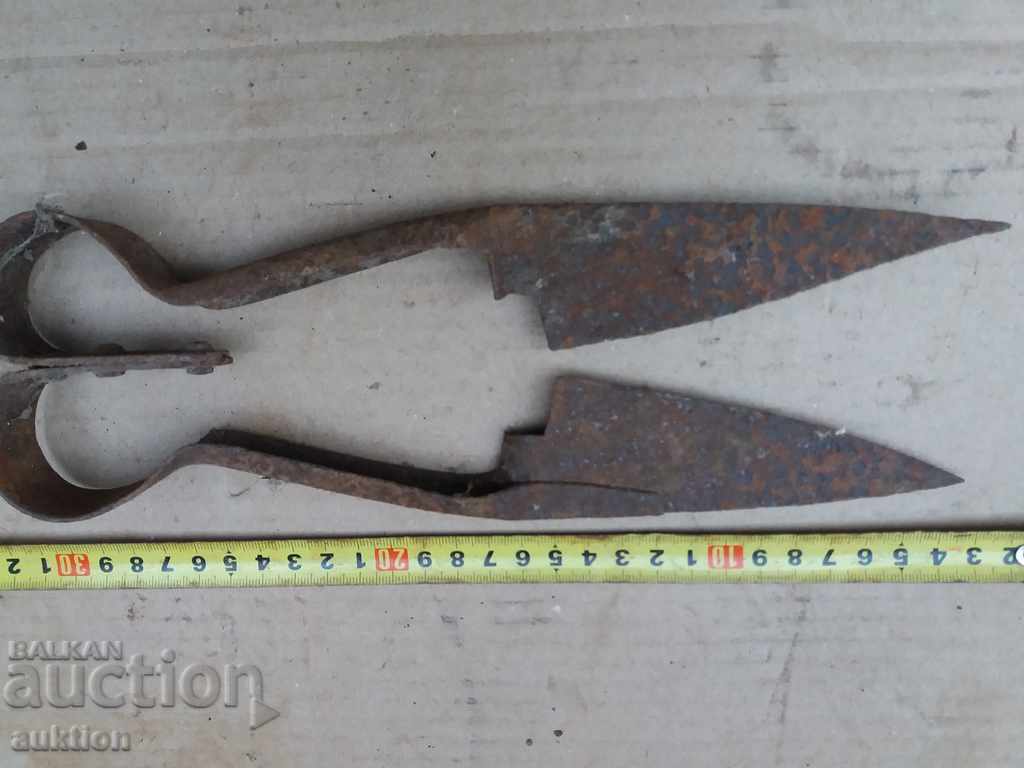 STAR HORSES HANDLE FOR SHEEPING THE SHEEP with price 2.99 BGN | € 1.53