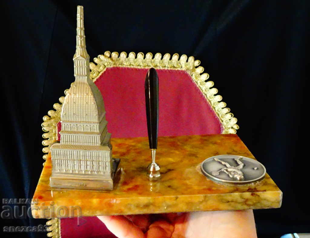 Auction Pen holder, pen with natural agate 850 gr Auction Pen holder, pen with natural agate 850 gr