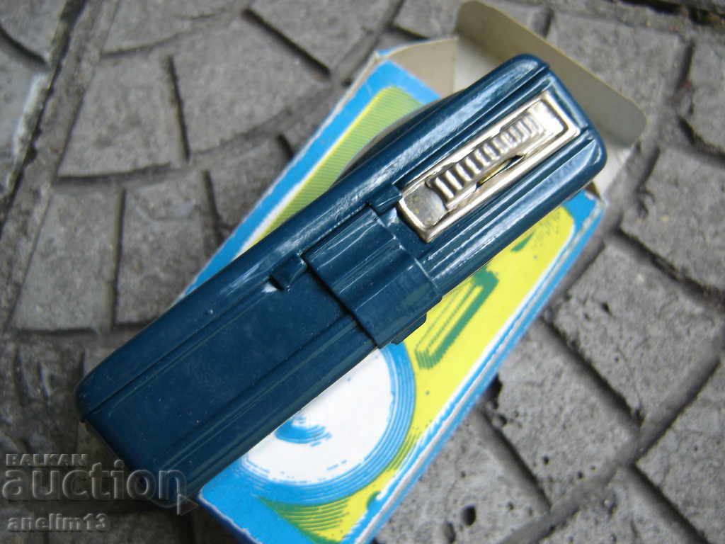 Auction  FENERCHE LIGHT NEW MINT 1