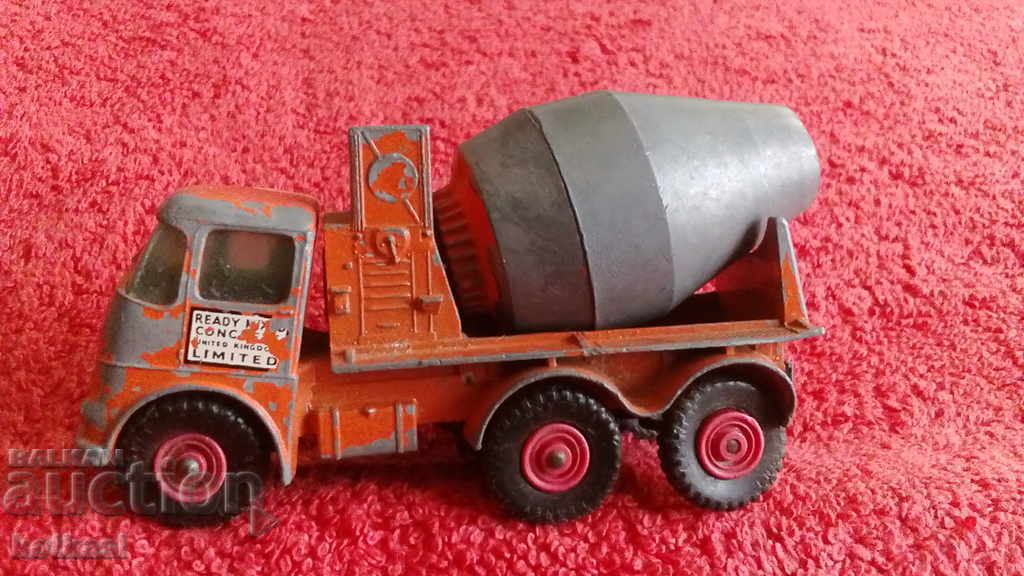 Old metal MATCHBOX ENGLAND BYLESNEY concrete truck with price 55.50 BGN | € 28.38 Old metal MATCHBOX ENGLAND BYLESNEY concrete truck with price 55.50 BGN | € 28.38