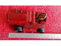 Old solid metal toy markings DINKY ENGLAND