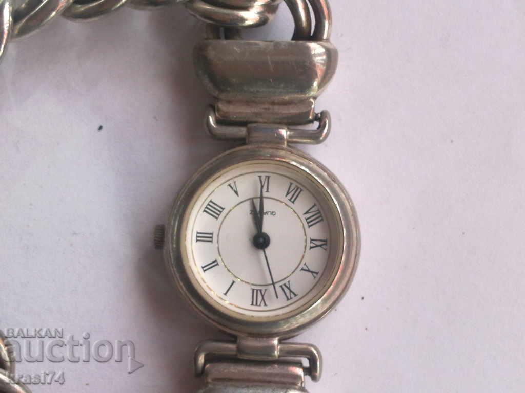 A silver watch with price 100.00 BGN | € 51.13 A silver watch with price 100.00 BGN | € 51.13