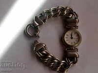 Сребърен часовник