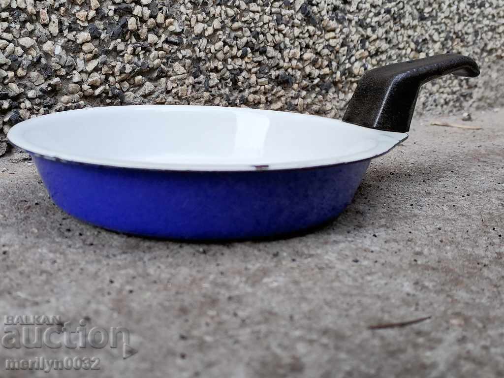 Παράδοση Παλιό σμάλτο δοχείο, σμάλτο NRB 1975 Παράδοση Παλιό σμάλτο δοχείο, σμάλτο NRB 1975