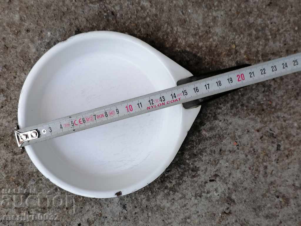 Παλιό σμάλτο δοχείο, σμάλτο NRB 1975 - 5 Παλιό σμάλτο δοχείο, σμάλτο NRB 1975 - 5