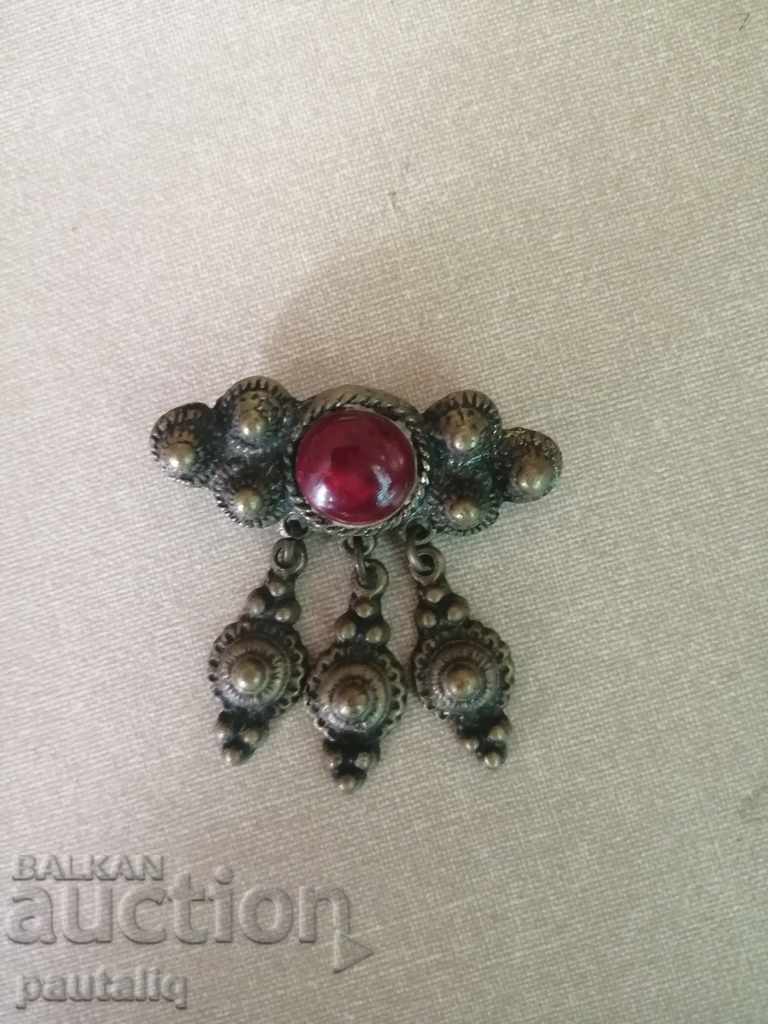 OLD REVIVAL BROOCH JEWELERY with price 15.00 BGN | € 7.67 OLD REVIVAL BROOCH JEWELERY with price 15.00 BGN | € 7.67