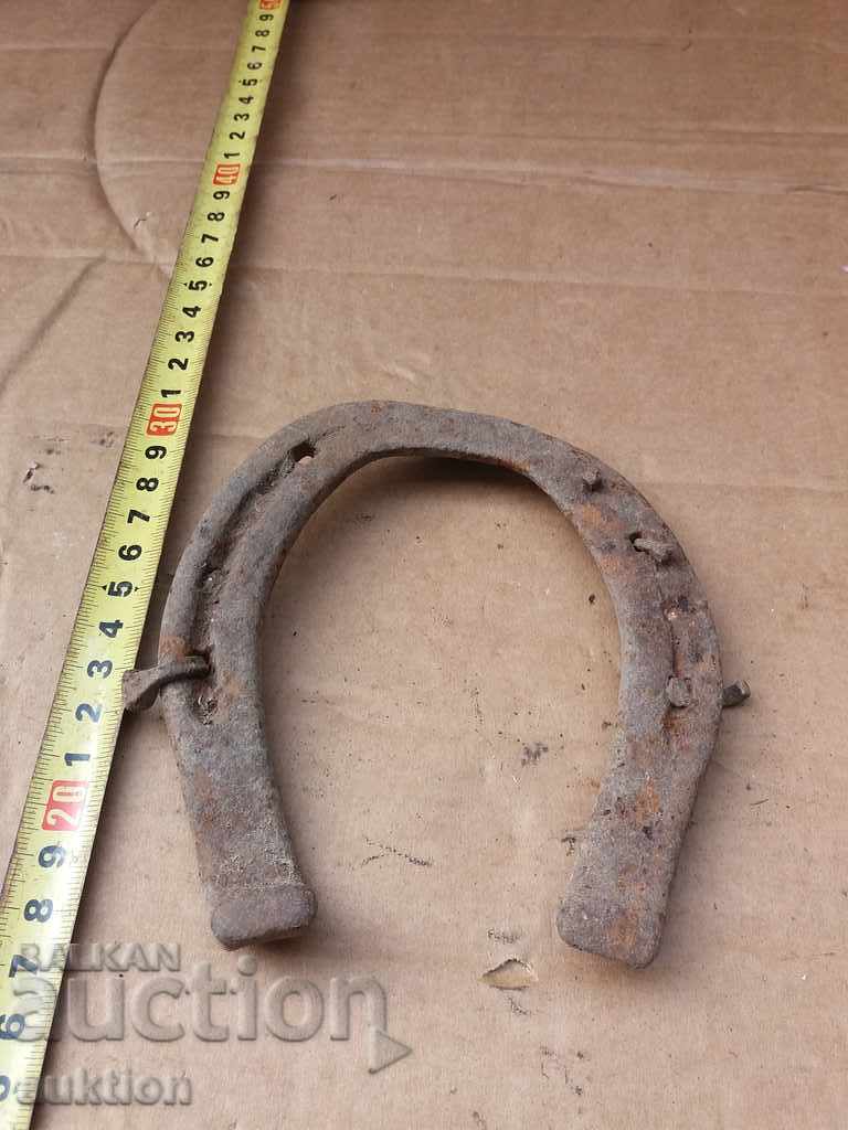 Auction  WROUGHT HORSESHOE, LUCK, HAPPINESS