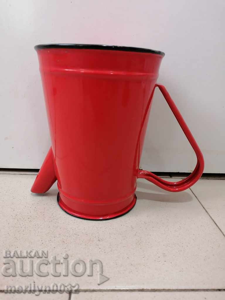 Delivery of Enamelled pot, kettle, ketchup, kettle, wounded sod Delivery of Enamelled pot, kettle, ketchup, kettle, wounded sod