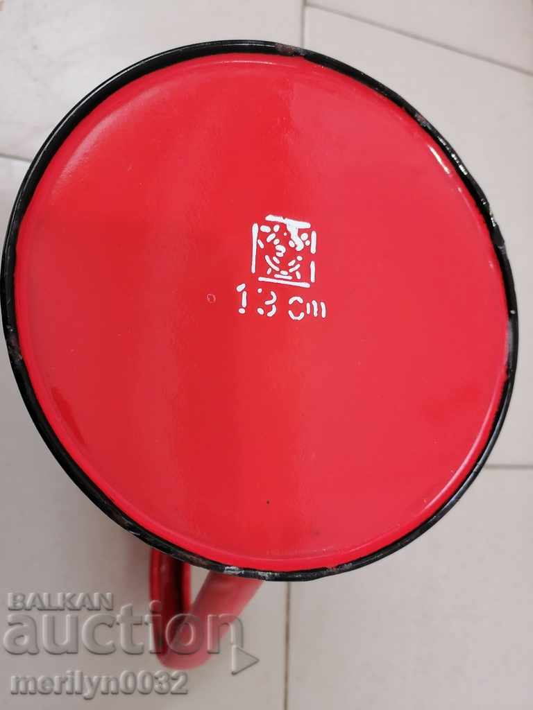 Enamelled pot, kettle, ketchup, kettle, wounded sod - 6 Enamelled pot, kettle, ketchup, kettle, wounded sod - 6