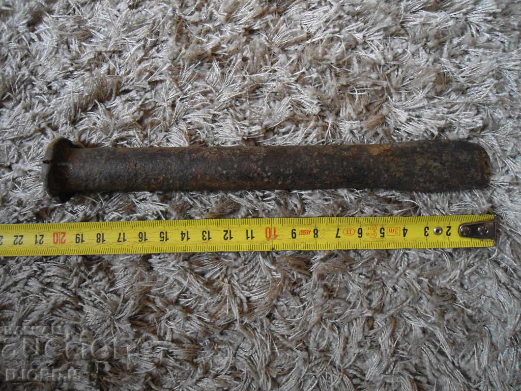 Delivery of An old tool, a chopper Delivery of An old tool, a chopper