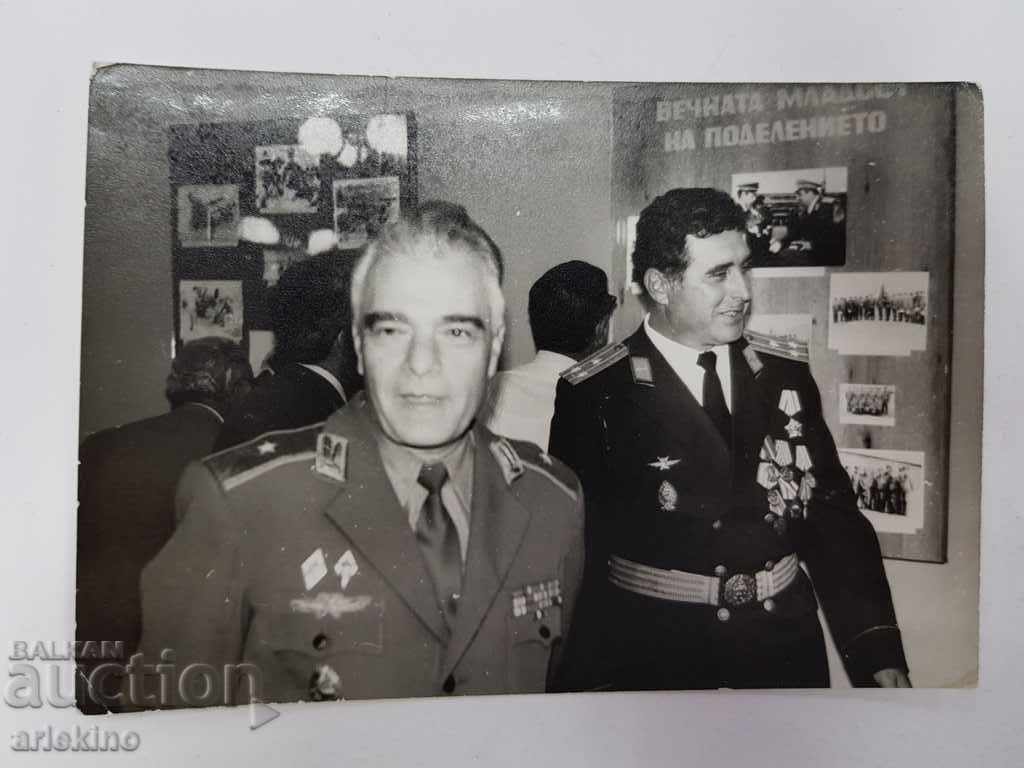 Колекционна българска фотография на генерал от ВВС