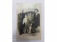 Рядка българска фотография картичка царското семейство