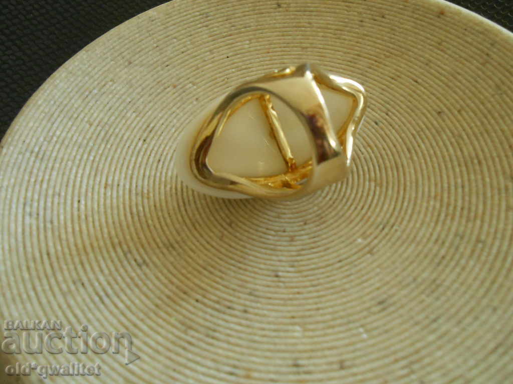 Delivery of Women's silver ring with gold plating, Silver 925 and 2 stones Delivery of Women's silver ring with gold plating, Silver 925 and 2 stones