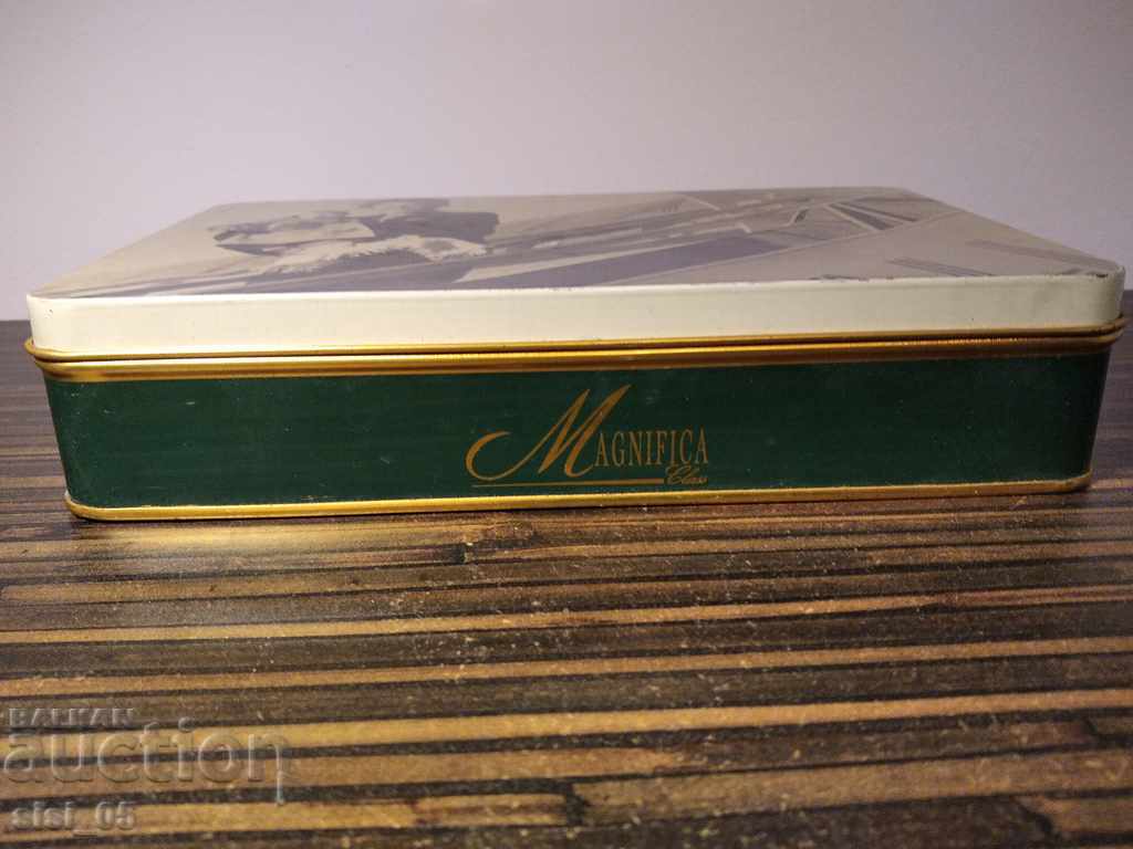 Old Italian sheet metal, tin, metal box with price 40.00 BGN | € 20.45 Old Italian sheet metal, tin, metal box with price 40.00 BGN | € 20.45