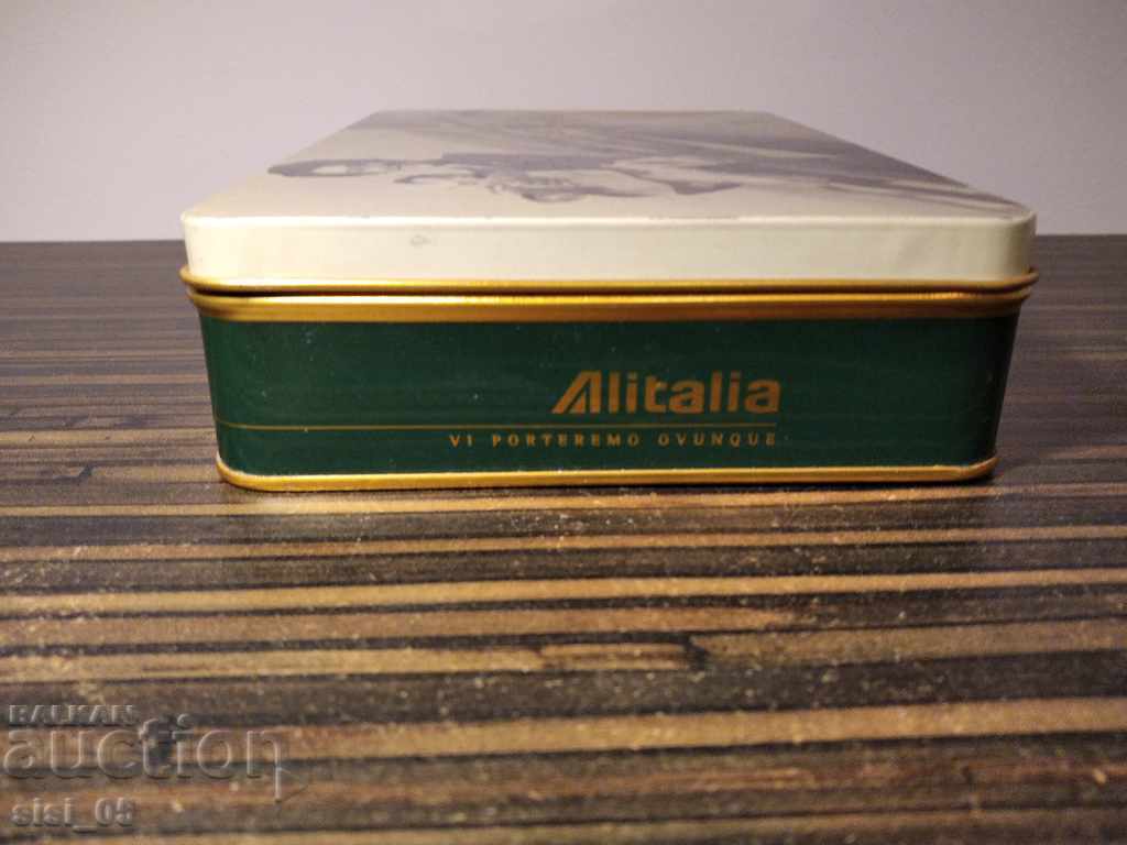 Auction Old Italian sheet metal, tin, metal box Auction Old Italian sheet metal, tin, metal box