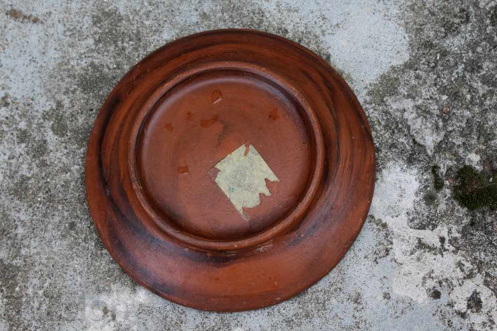 Delivery of OLD CERAMIC HAND-PAINTED PLATE