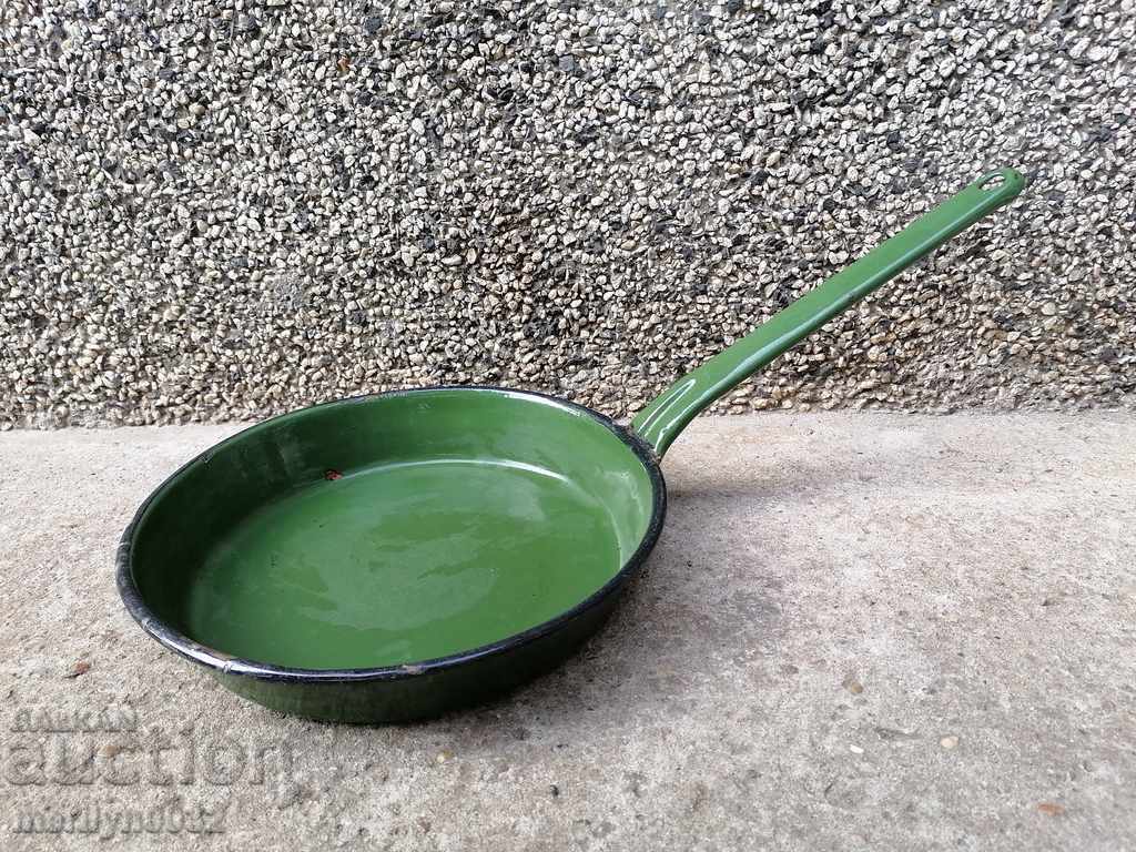 Auction Old enameled vessel, frying pan with enamel 1960 Shumen People's Republic of Bulgaria Auction Old enameled vessel, frying pan with enamel 1960 Shumen People's Republic of Bulgaria