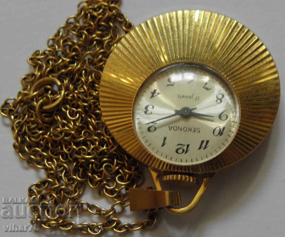 GOLDEN LADIES WATCH FLIGHT-SEKONDA-medallion with price 49.99 BGN | € 25.56 GOLDEN LADIES WATCH FLIGHT-SEKONDA-medallion with price 49.99 BGN | € 25.56