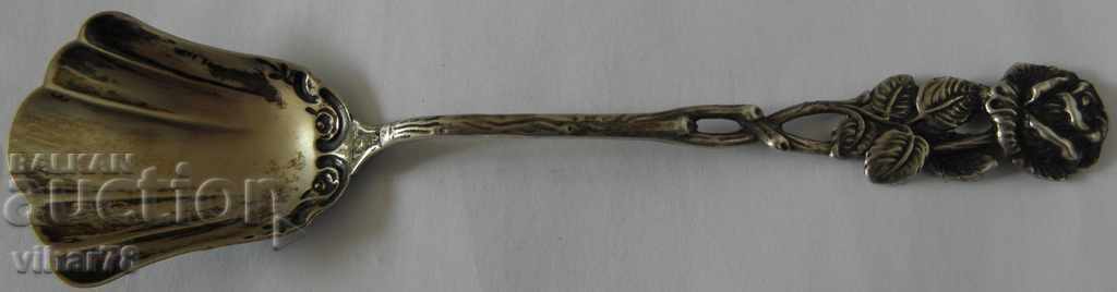 vechea lingură de argint de colecție
