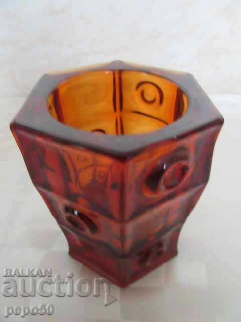 Delivery of 2 BEAUTIFUL THICK-WALLED VASES FROM SOCA Delivery of 2 BEAUTIFUL THICK-WALLED VASES FROM SOCA