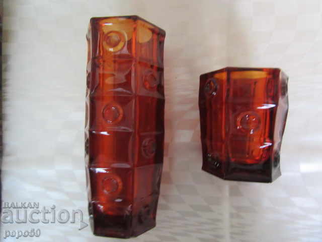 2 BEAUTIFUL THICK-WALLED VASES FROM SOCA