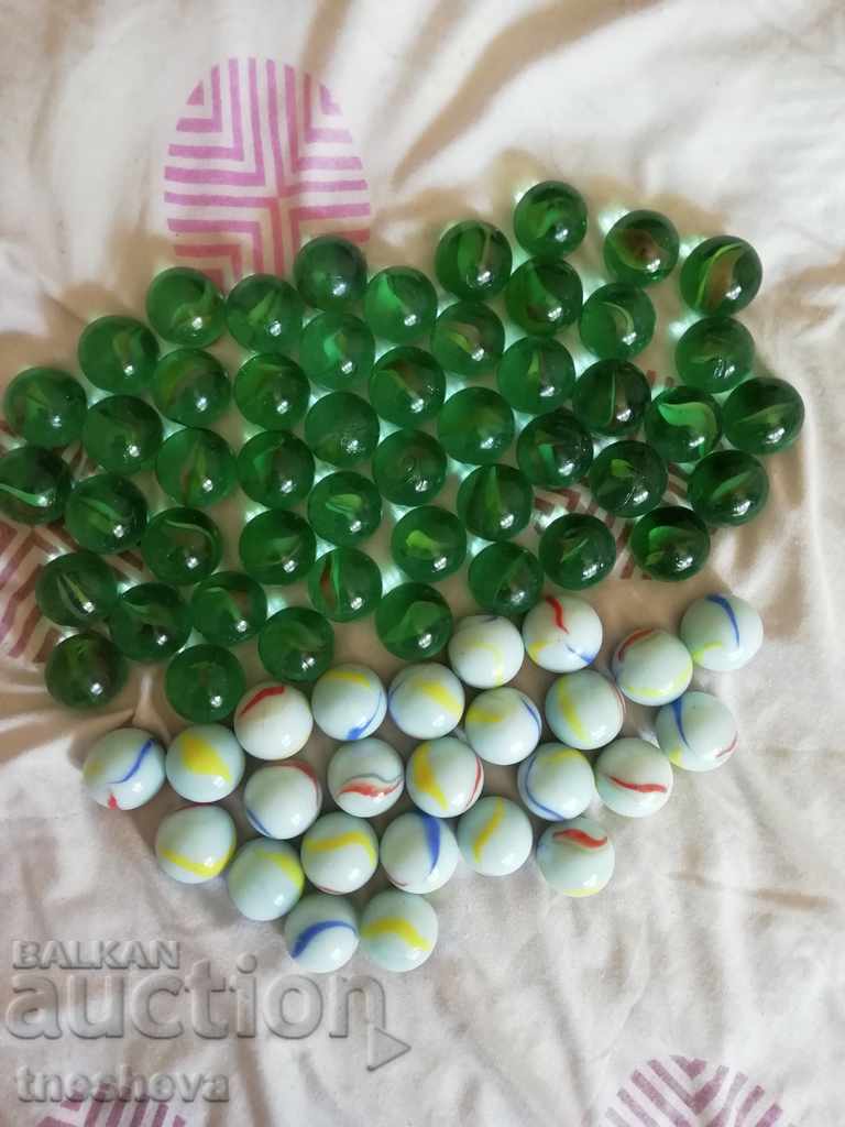 Glass balls for play with price 8.00 BGN | € 4.09 Glass balls for play with price 8.00 BGN | € 4.09