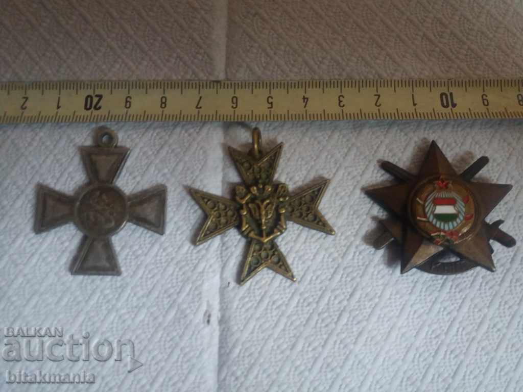 Three military insignia - read the auction carefully