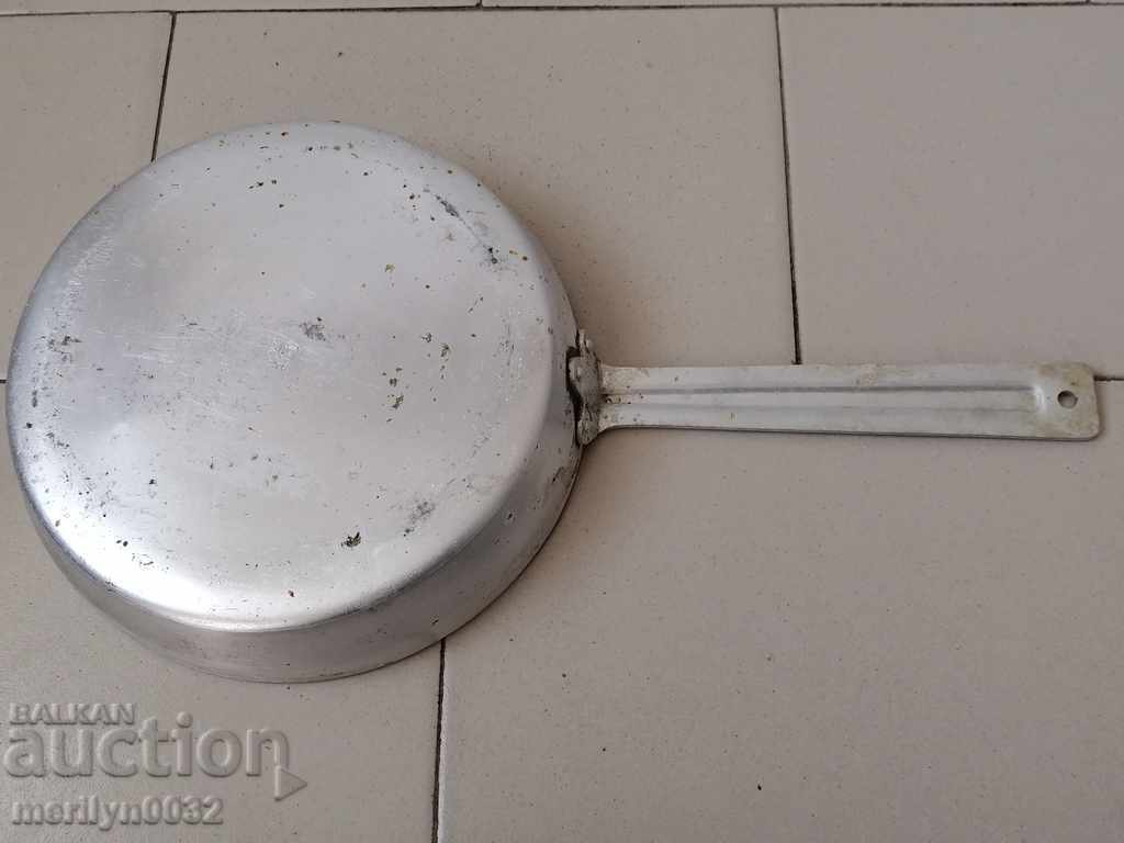 Old aluminum vessel, frying pan NRB with price 38.00 BGN | € 19.43 Old aluminum vessel, frying pan NRB with price 38.00 BGN | € 19.43