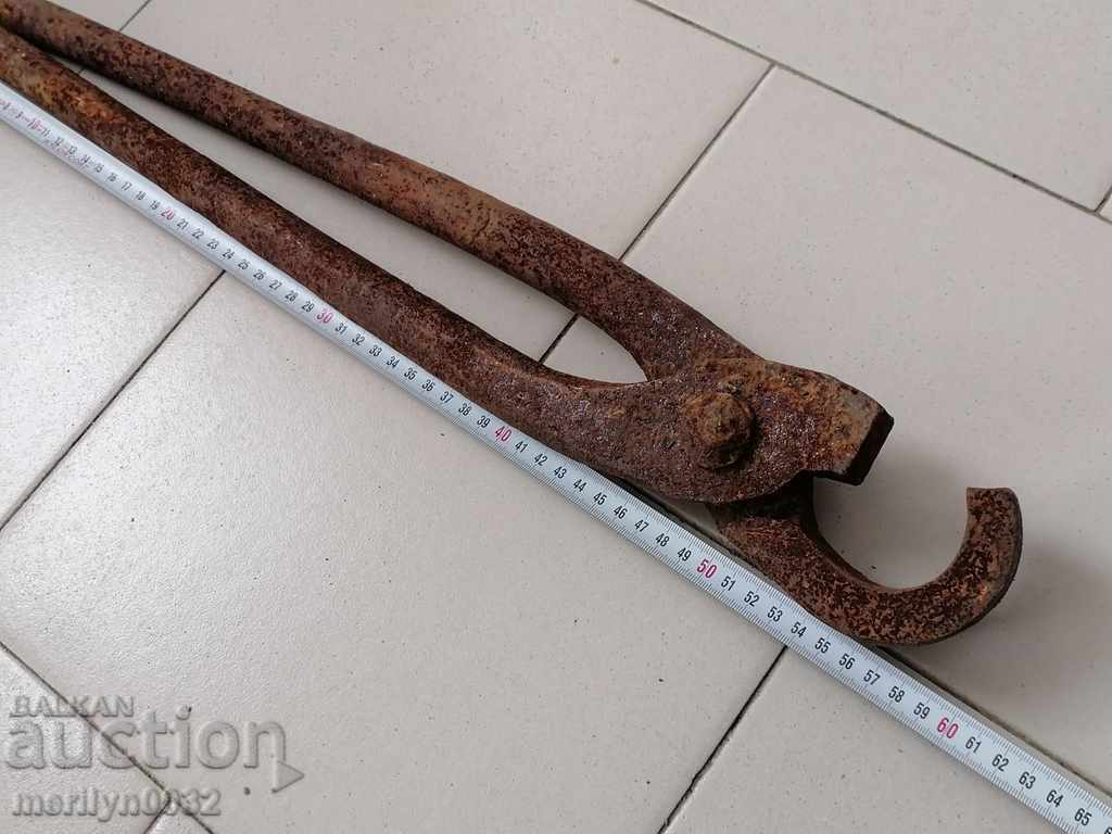 Old profile forging pliers wrought iron tool n - 6 Old profile forging pliers wrought iron tool n - 6