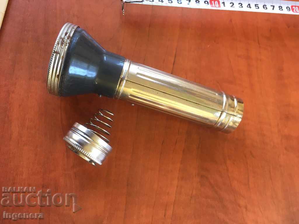 Delivery of FLASHLIGHT SPOTLIGHT METAL FROM SOC TIME Delivery of FLASHLIGHT SPOTLIGHT METAL FROM SOC TIME