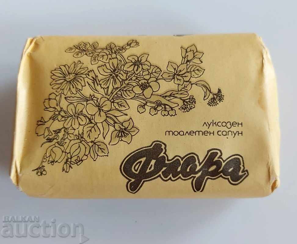 1982 STOCK LUX TOTAL SOAP FLORA LIPA NOT USED BURGAS