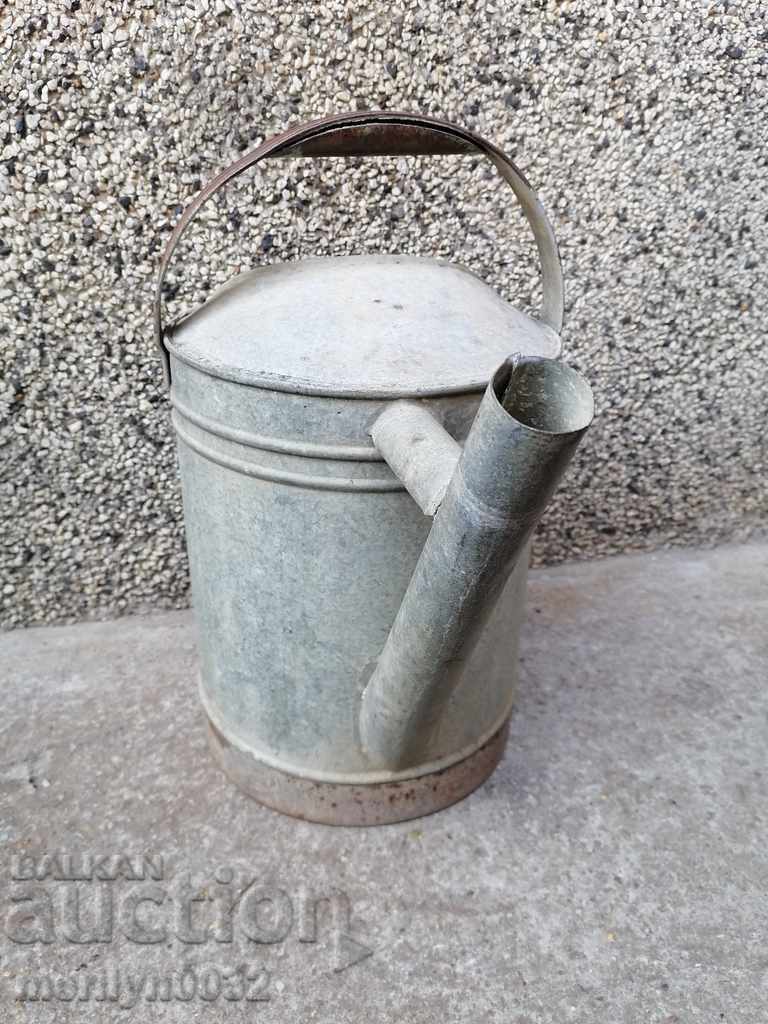 Auction  Old metal can, galvanized tube, bucket, pot