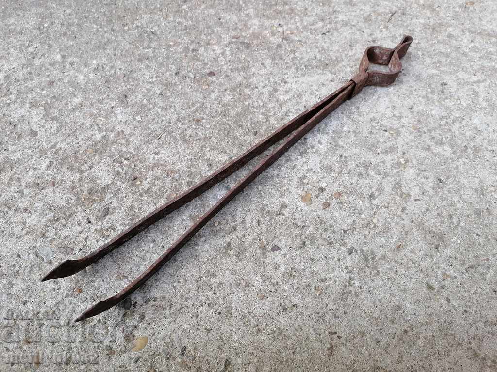 Old dilaf, curling iron, wrought iron for oven and grill with price 25.00 BGN | € 12.78 Old dilaf, curling iron, wrought iron for oven and grill with price 25.00 BGN | € 12.78