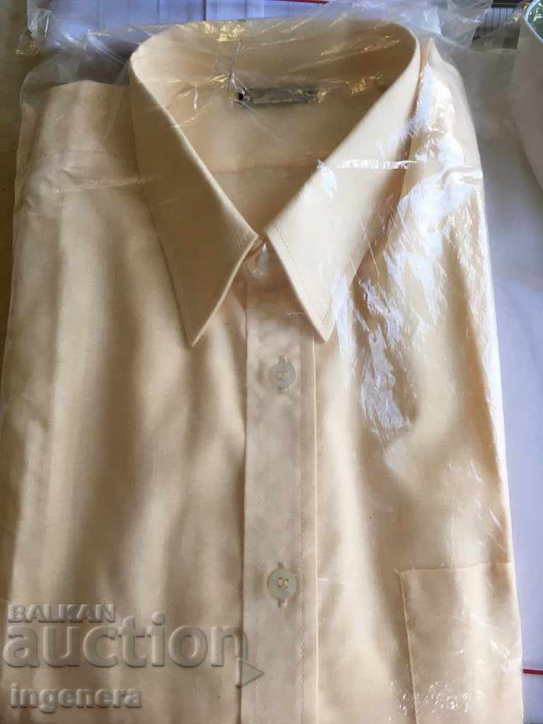 TRICOU RETRO NOU -4 BUCURI PROPRIETATE - 5 TRICOU RETRO NOU -4 BUCURI PROPRIETATE - 5