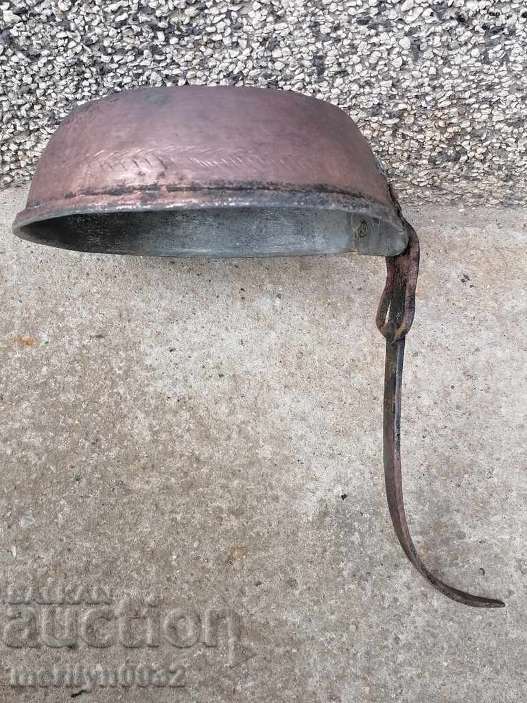 An old copper pan, a baker, a tray, a copper pot with price 99.00 BGN | € 50.62 An old copper pan, a baker, a tray, a copper pot with price 99.00 BGN | € 50.62