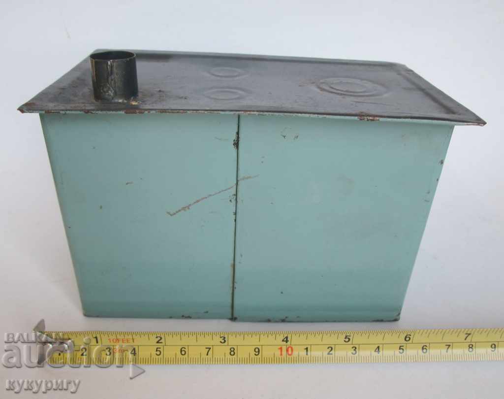 Δημοπρασία Παλιά παιδική κουζίνα λαμαρίνας Soc Δημοπρασία Παλιά παιδική κουζίνα λαμαρίνας Soc