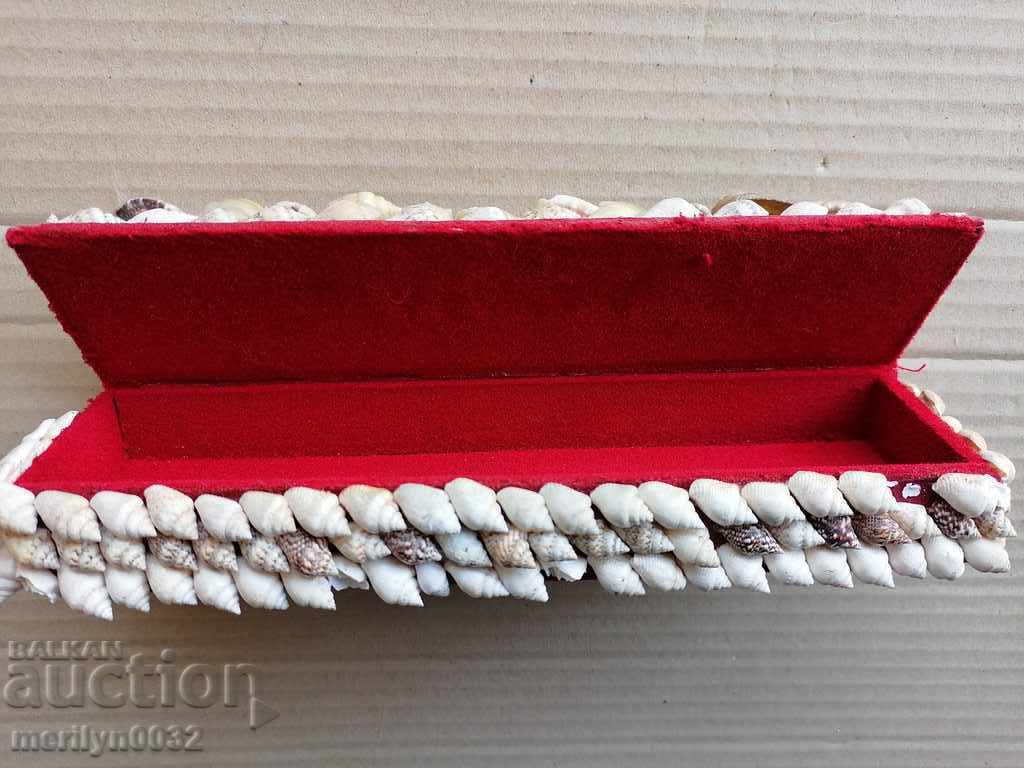 Delivery of Old jewelry box with marine decoration casket Delivery of Old jewelry box with marine decoration casket