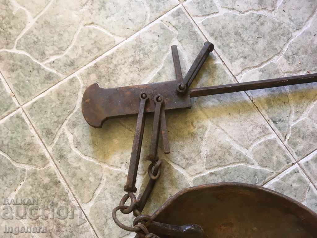 SCALE WITH TAS AN OLD TOOL with price 48.00 BGN | € 24.54 SCALE WITH TAS AN OLD TOOL with price 48.00 BGN | € 24.54