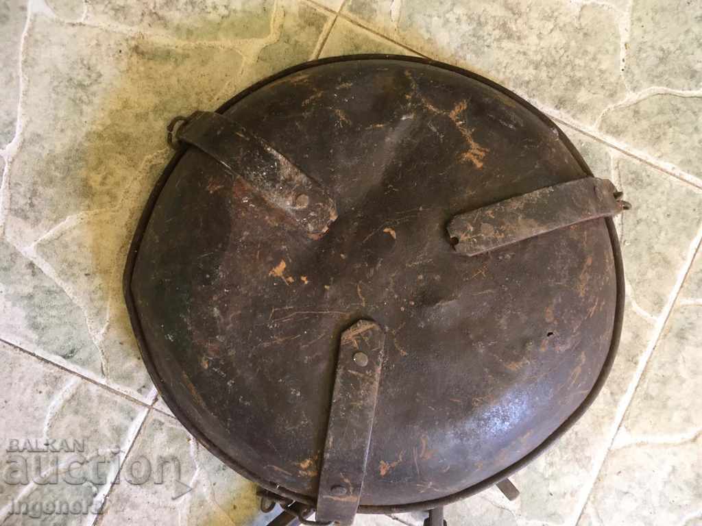 Auction SCALE WITH TAS AN OLD TOOL Auction SCALE WITH TAS AN OLD TOOL