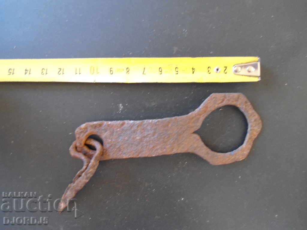 Auction Old latch Auction Old latch