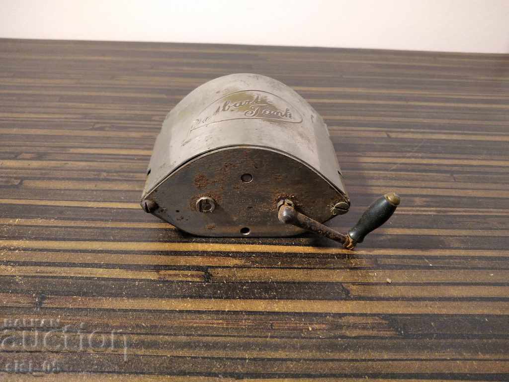 German sharpener D.R.G.M. Germany, Reich 1920 with price 80.00 BGN | € 40.90 German sharpener D.R.G.M. Germany, Reich 1920 with price 80.00 BGN | € 40.90