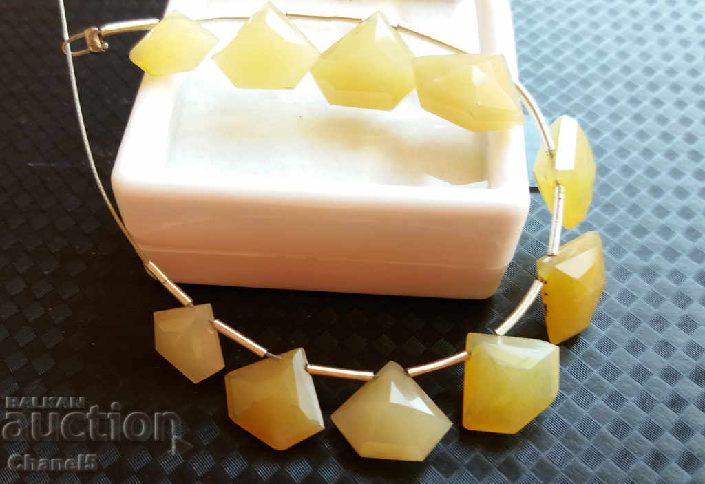 NATURAL OPALES - 2 pcs - 5.00 carats (96) with price 18.00 BGN | € 9.20 NATURAL OPALES - 2 pcs - 5.00 carats (96) with price 18.00 BGN | € 9.20