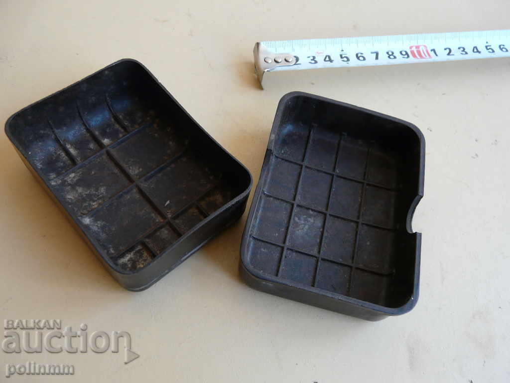 Auction An old military bakelite soap dish Auction An old military bakelite soap dish