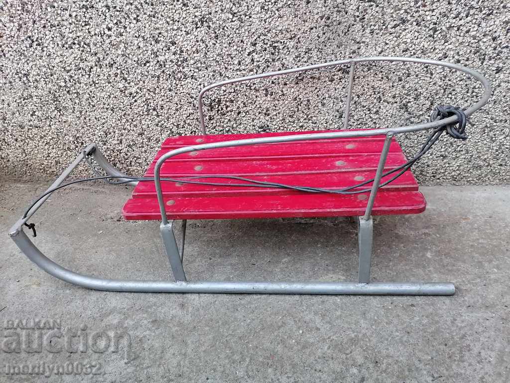 sanie, jucării, lemn fier forjat pentru copii de bătrâni cu preț 48.00 BGN | € 24.54