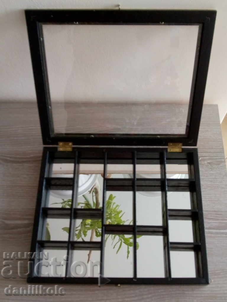 *$*Y*$* CUTIE DE LEMN MINUNATĂ - PENTRU COLECȚIONARI *$*Y*$* cu preț € 39.00 | 76.28 BGN *$*Y*$* CUTIE DE LEMN MINUNATĂ - PENTRU COLECȚIONARI *$*Y*$* cu preț € 39.00 | 76.28 BGN