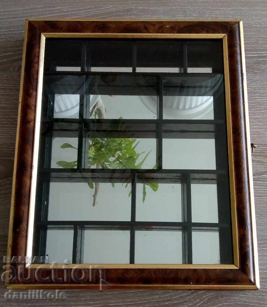 *$*Y*$* CUTIE DE LEMN MINUNATĂ - PENTRU COLECȚIONARI *$*Y*$*