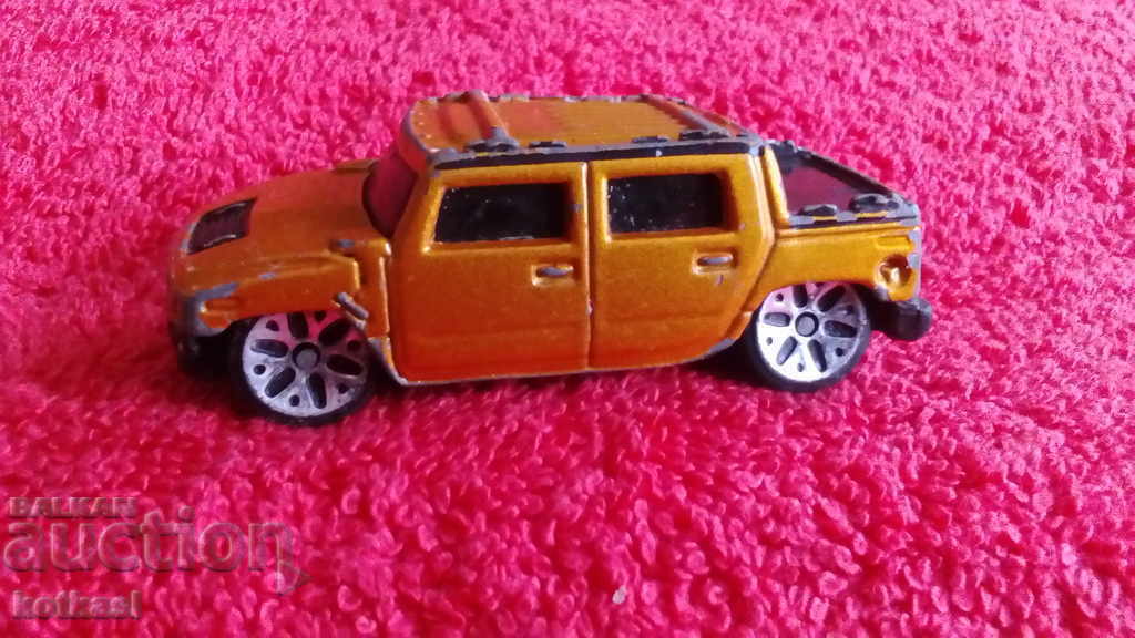 Mașină mică și veche din metal Jeep China Maisto cu preț 3.50 BGN | € 1.79 Mașină mică și veche din metal Jeep China Maisto cu preț 3.50 BGN | € 1.79