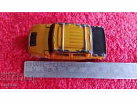 Mașină mică și veche din metal Jeep China Maisto