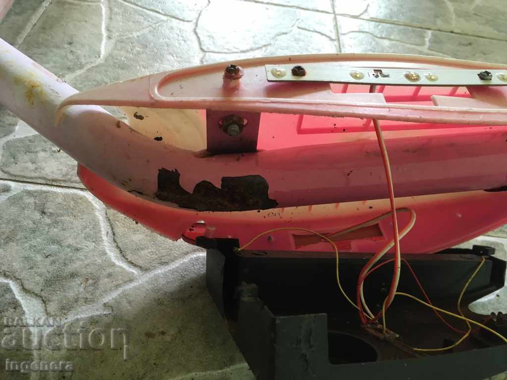 SCAFFOLDING WHEEL FOR REPAIR OR PARTS - 6 SCAFFOLDING WHEEL FOR REPAIR OR PARTS - 6